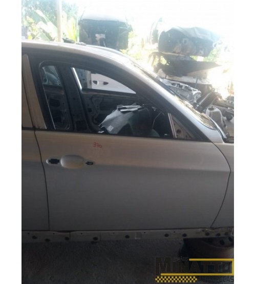 Porta Dian/dir Bmw 320i 2011 (só Porta)