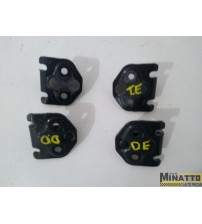 Batente Da Porta Ford Focus Hatch 2012 (unidade)