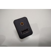 Plug Usb/aux Gm Tracker Ltz 2014