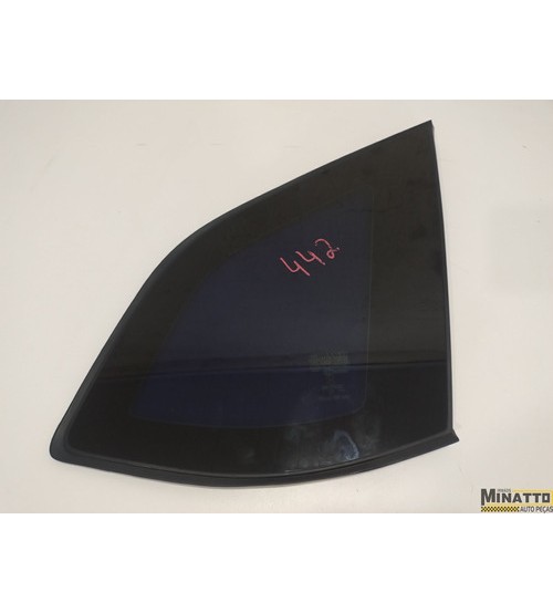 Vidro Fixo Da Lateral Tras/dir  Renault Captur Intense 2022