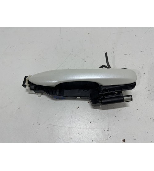 Maçaneta Externa Da Porta Tras/dir Toyota Corolla Altis 2020