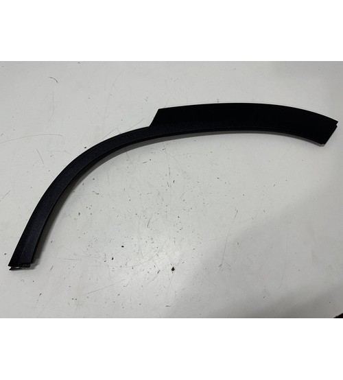 Aplique Lateral Tras/esq Hyundai Creta Limited 2024