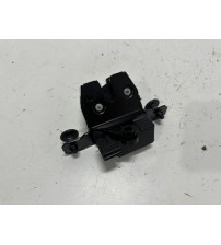 Fechadura Porta Mala Gm Onix Pr2 Hatch 2024