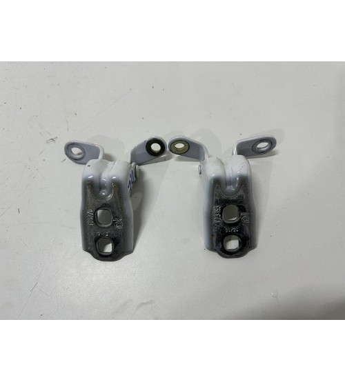 Dobradiça Da Porta Dian/esq Gm Onix Pr2 Hatch 2024