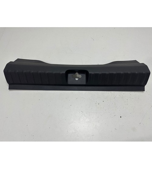 Acabamento Interno Inf. Porta Mala Gm Onix Premier2 2024