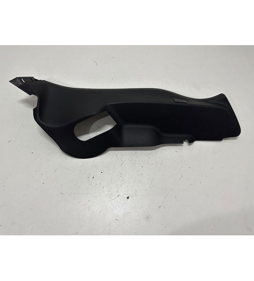 Acabamento Banco Tras/dir Lateral Gm Onix Premier2 2024 Preto