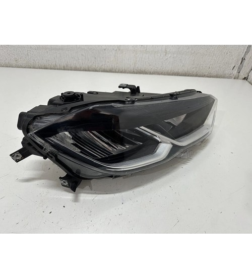 Farol Direito Vw Polo Highline Tsi 2023 Direito/passageiro