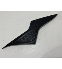 Acabamento Externo Lateral Tras/esq Hyundai Hb20 Sense 2024 Acabamento Externo Lateral Tras/esq Hyundai Hb20 Sense 2024