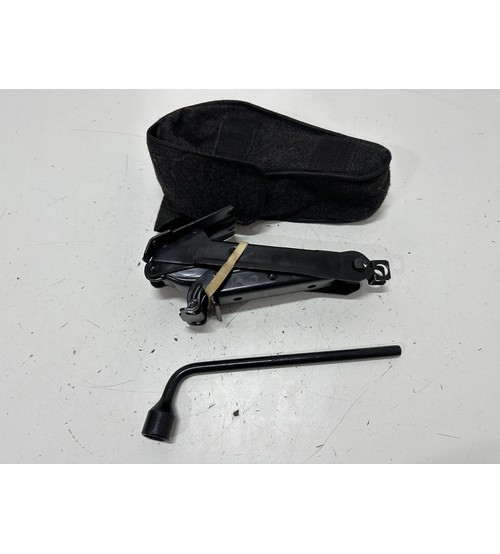 Chave De Roda E Macaco Hyundai Hb20 Sense 2024