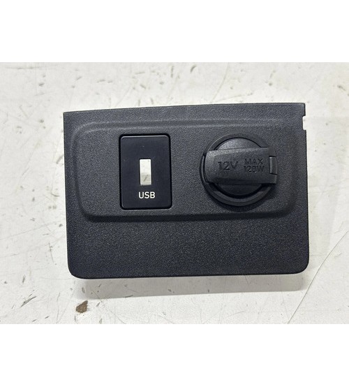 Plug 12v/usb Hyundai Hb20 Sense 2024