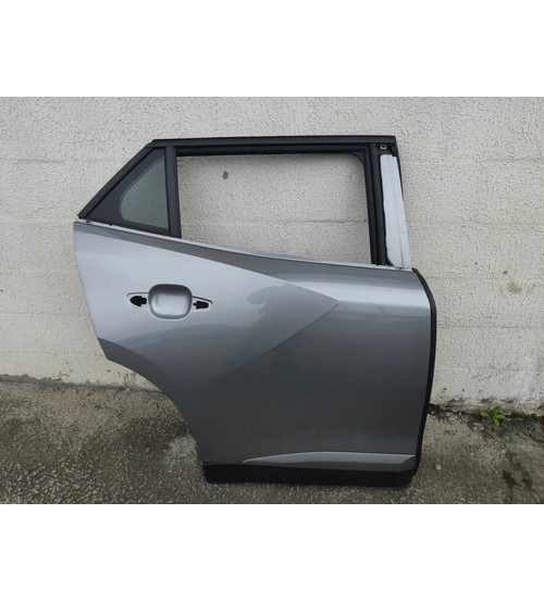 Porta Tras/dir Peugeot 2008 Allu T200 2025 Só Lata Traseira Direita Prateado